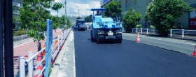 道路工事をしている写真